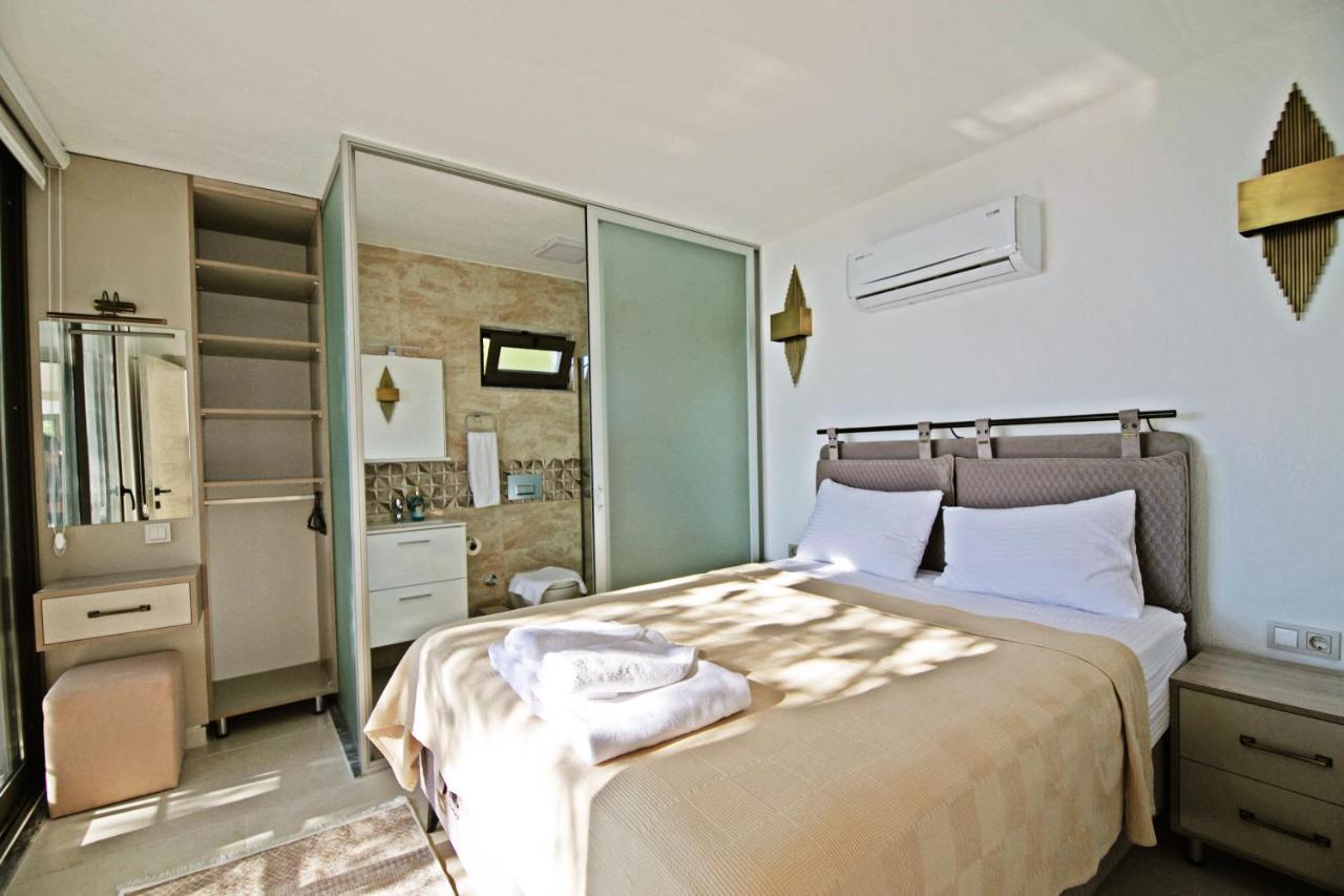 Villa With A Private Heated Pool, Jacuzzi, Overlooking Spectacular Views Of The Sea Каш Экстерьер фото